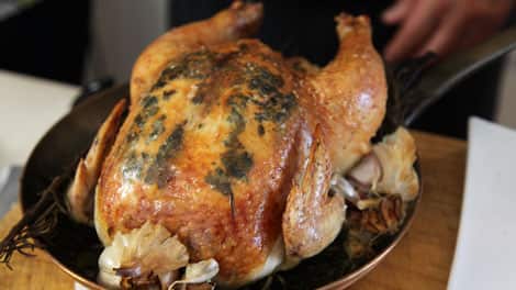 roast-chicken-with-truffle_99904058